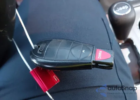 2013 Jeep Grand Cherokee Laredo from USA, damaged, VIN 1C4RJFAG6DC505936